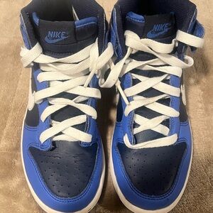Nike Kids Navy and Royal Blue Sneakers